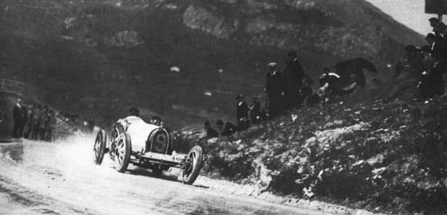 9 Bugatti 35 2.0 - P.De Viczaja (2).jpg